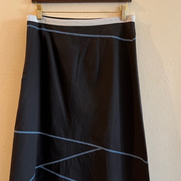 Neesh by DAR lightweight A-line black skirt.  Size L. - Picture 4 of 6